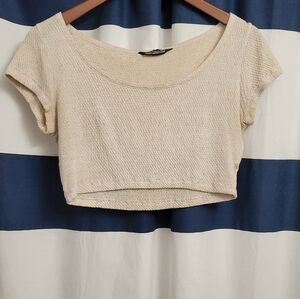 ✨ Vintage 1990s Guess Cream Crop Top ✨